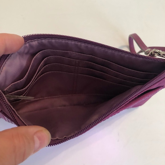 Coach sequins pouch - Picture 3 of 5